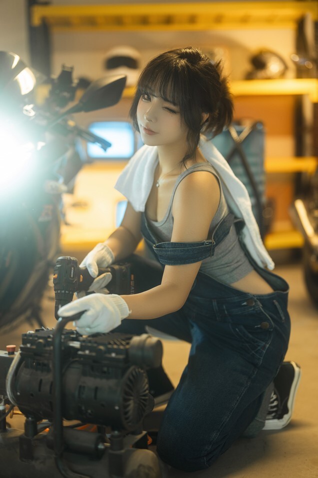 Kokuhui - 机车维修站 [139P-2.01GB]