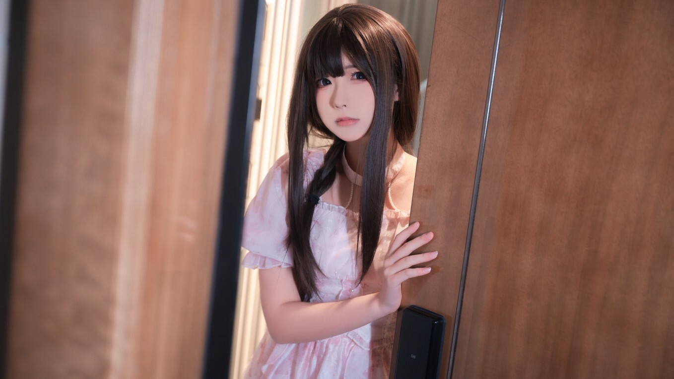 Quan冉有点饿 - 潜入 [21P-274MB]