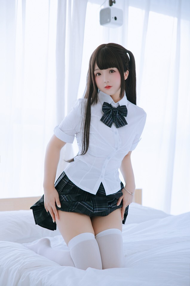 日奈娇 (樱井小莜) - 学姐 [150P-2.25GB]