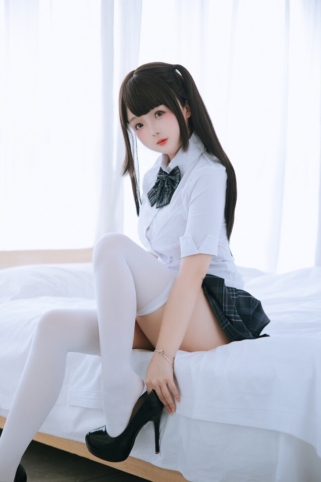 日奈娇 (樱井小莜) - 学姐 [150P-2.25GB]