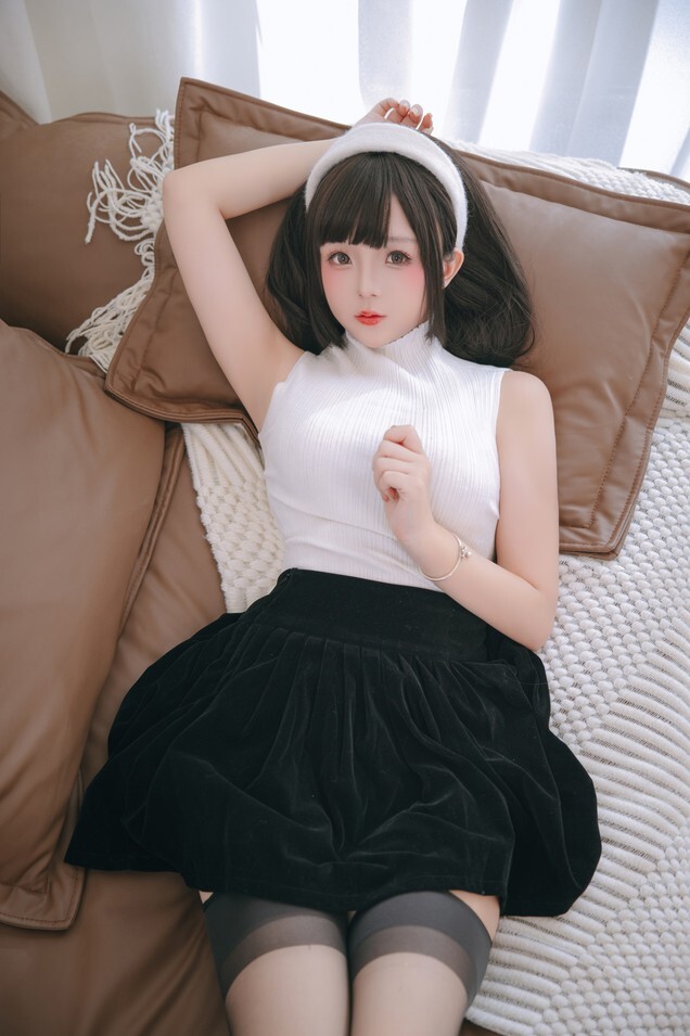 日奈娇 (樱井小莜) - 邻家太太 [126P-2.16GB]