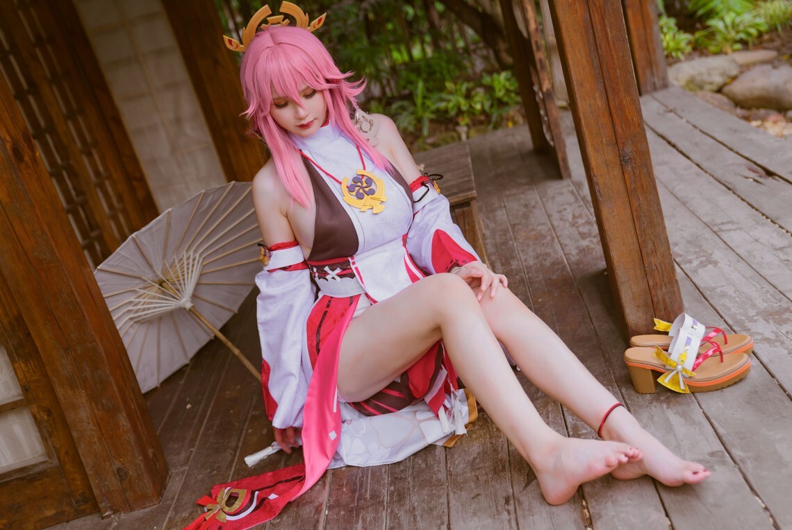 前羽rr – 八重神子Cosplay集 [36P-38.8MB]
