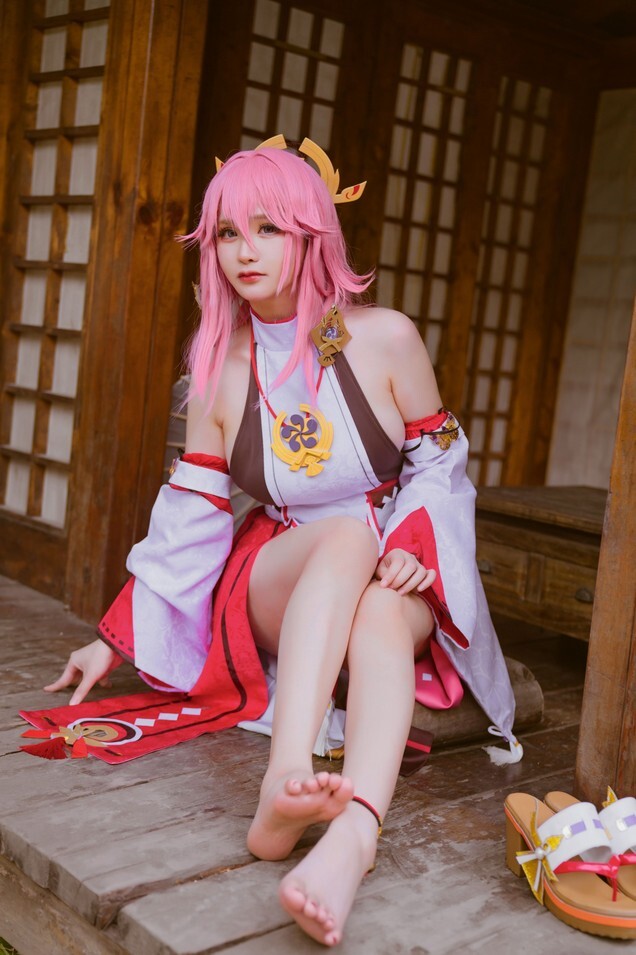 前羽rr - 八重神子Cosplay集 [36P-38.8MB]