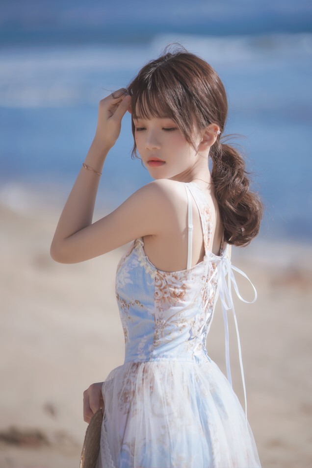 桜桃喵 - 发光的海 [18P-214MB]