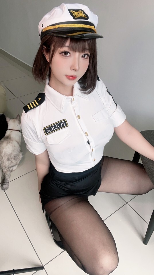 Kokuhui - Set B Bad Cop [48P2V-418MB]