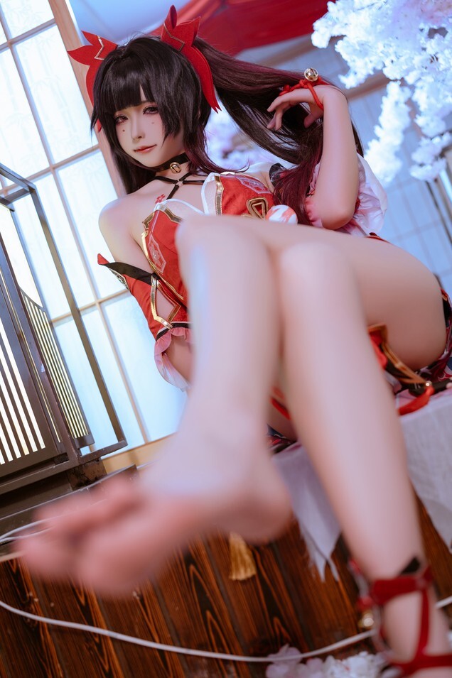 Quan冉有点饿(拖拉大王_) - 花火 [62P-823MB]