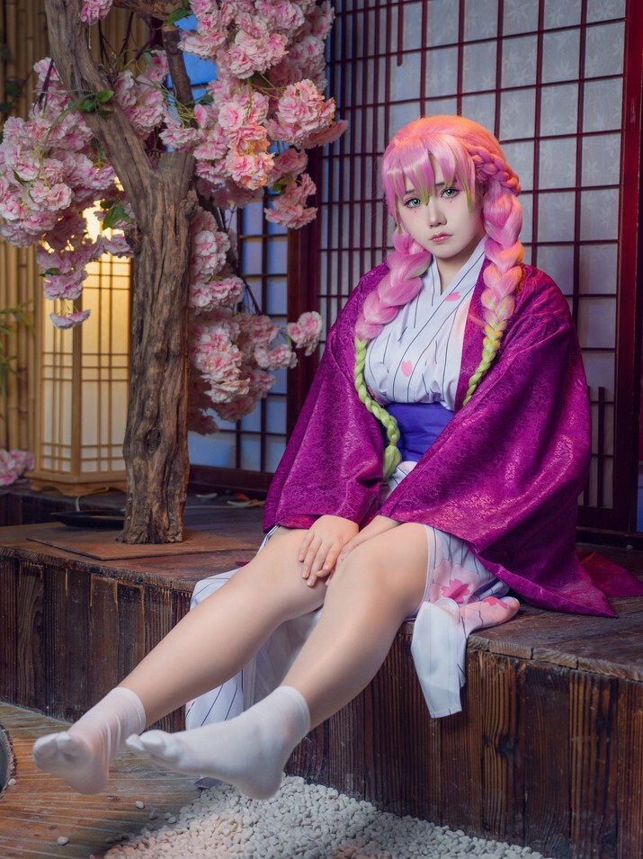 麻花酱 - 鬼灭之刃 甘露寺 [22P1V-395MB]