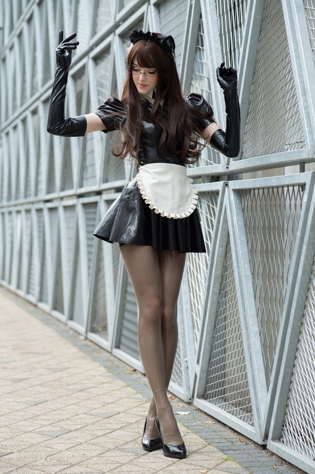 CandyBall - Latex Maid [75P18V-1.97GB]