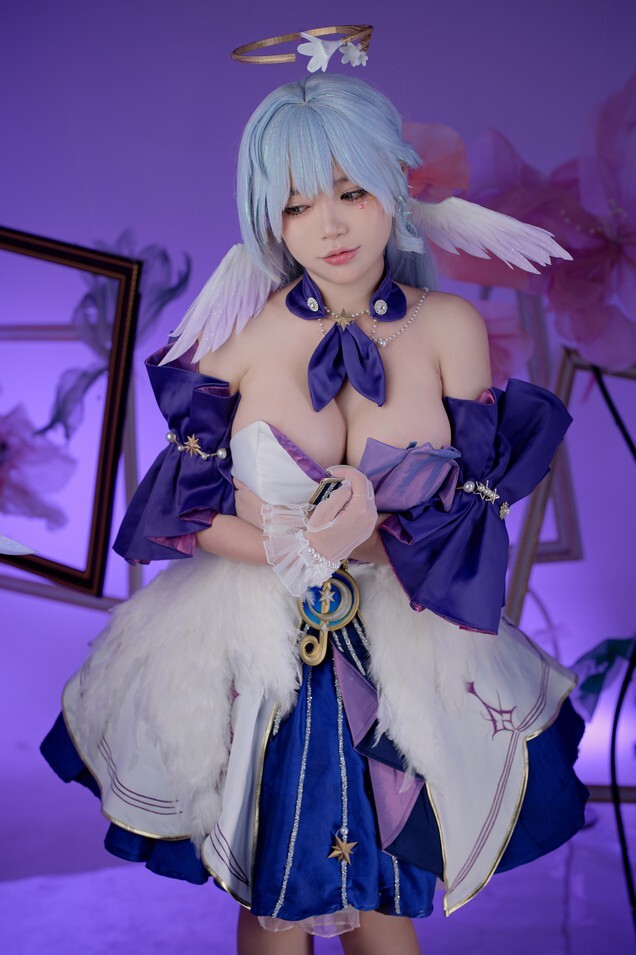 ZinieQ - Robin [45P-287MB]