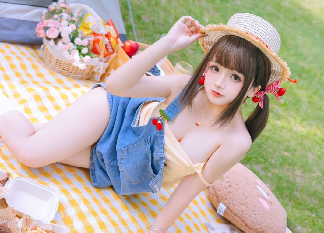 日奈娇 (樱井小莜) - 野餐日 [200P-2.87GB]