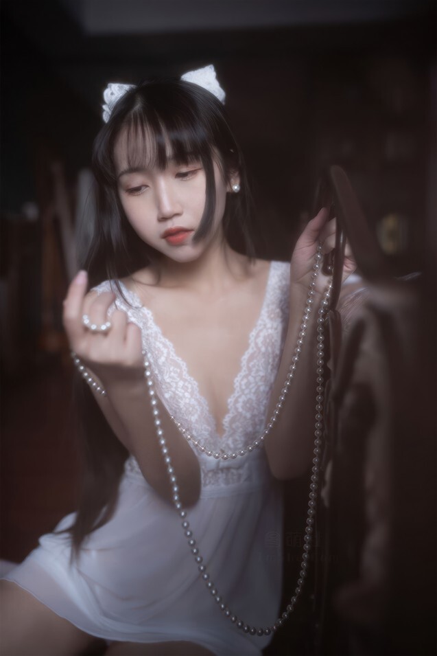 不呆猫 - 白月光 [53P-274MB]