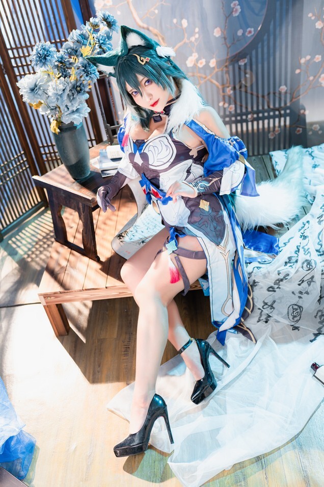 洛璃 LoLiSAMA - 驭空 [76P-1.17GB]