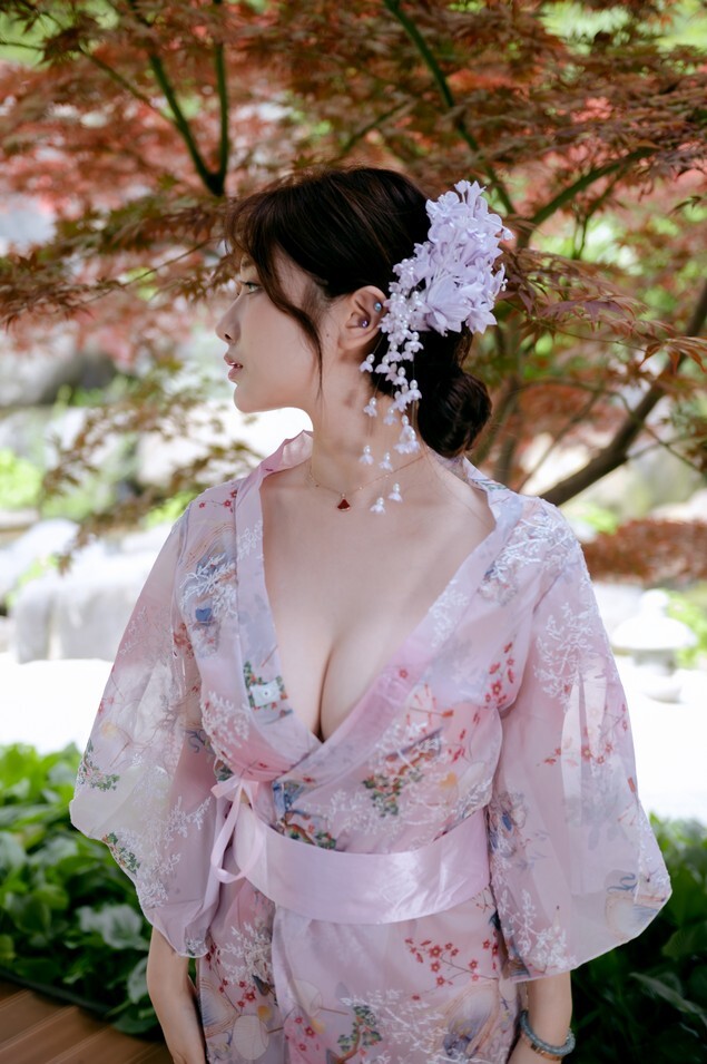 雯妹不讲道理 - 和风庭院 [68P3V-607MB]
