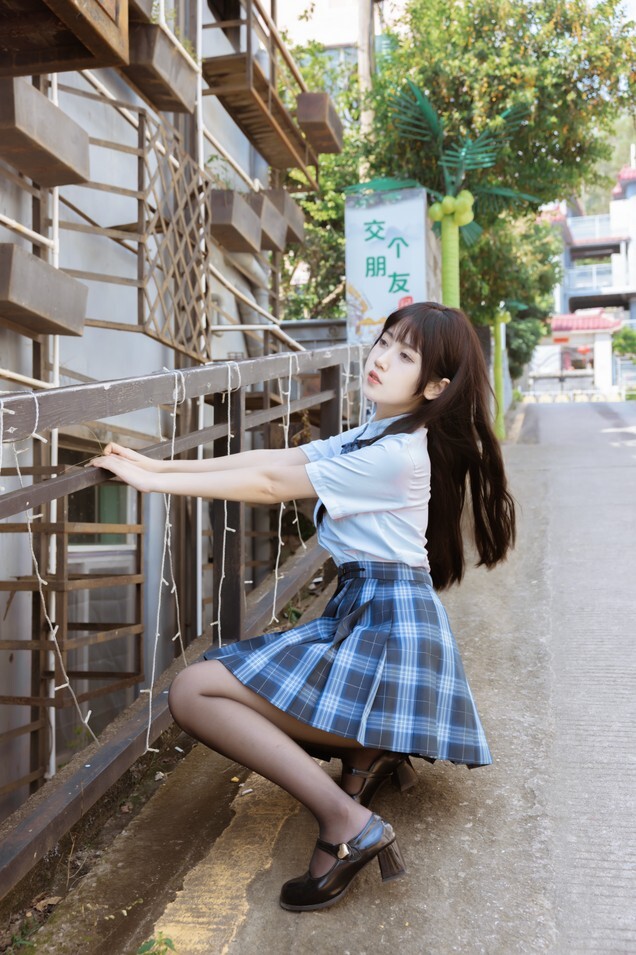 不呆猫 - 泳衣jk学妹 [59P1V-1.30GB]
