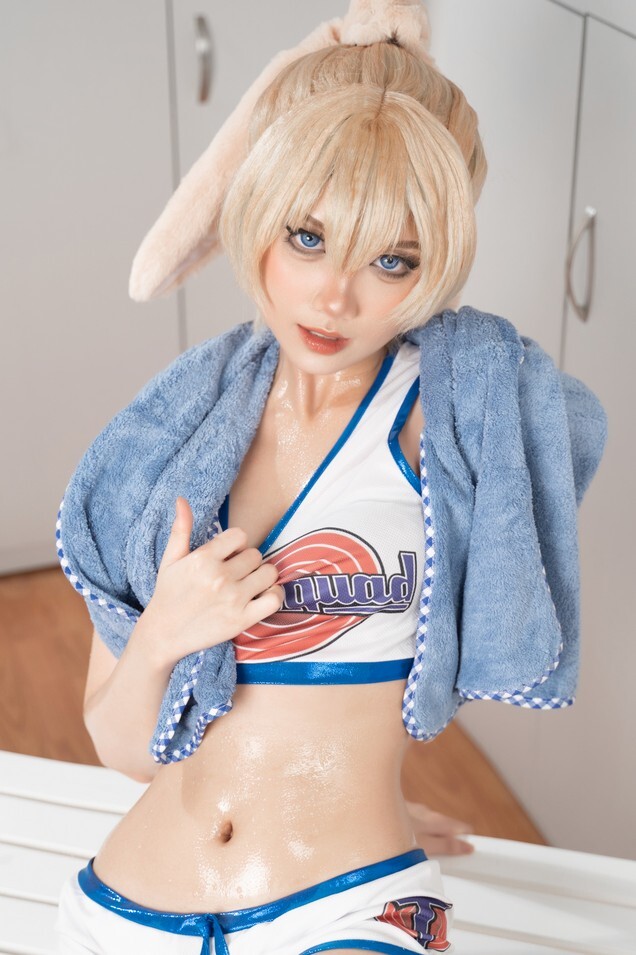 PoppaChan - Lola Bunny [158P-283MB]