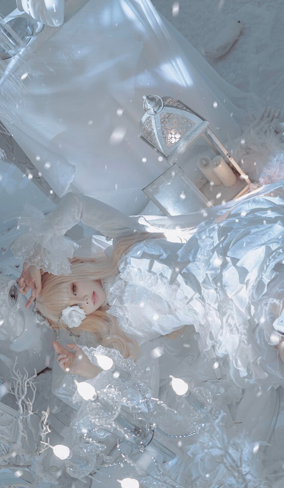 墨色的团子_墨舒 - 雪华绮晶 [17P-79.9MB]