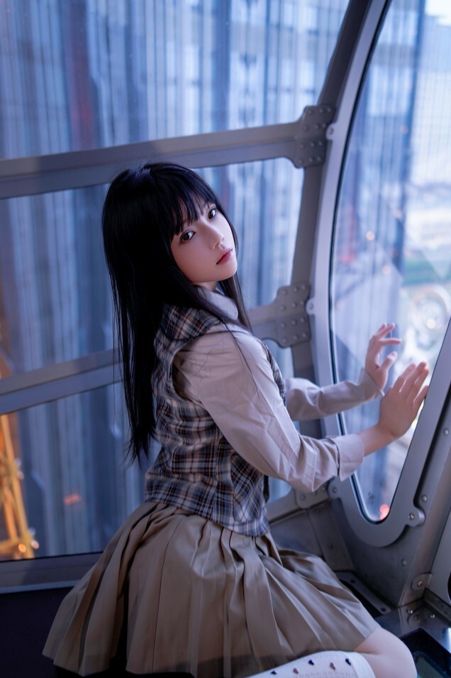 桜桃喵 - 制服摩天轮 [27P-667MB]