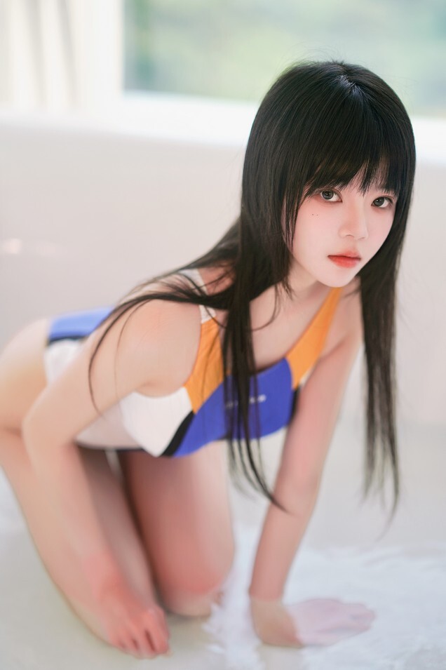 桜桃喵 - 竞泳 [22P-246MB]