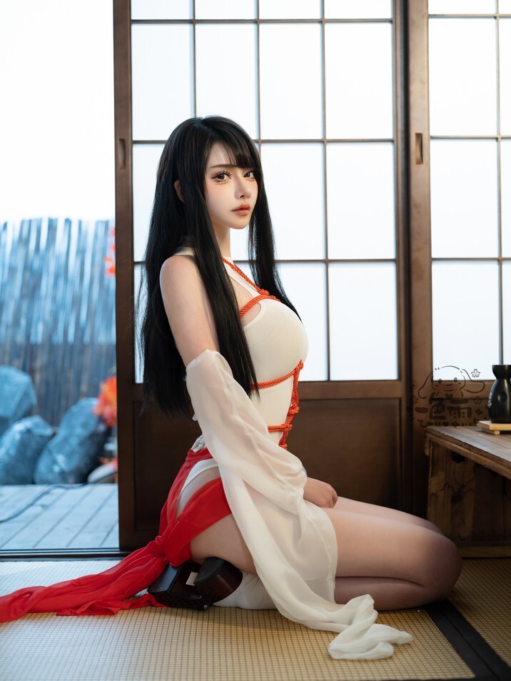 一色雨 - 巫女 [30P-400MB]