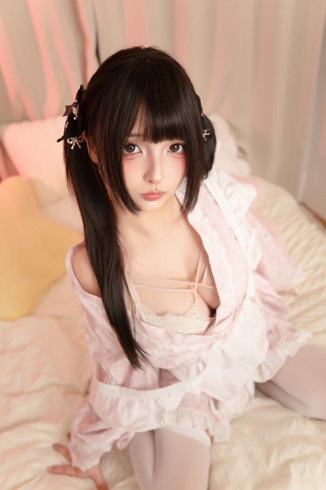 神楽坂真冬 - 浴衣女仆 [75P2V-531MB]