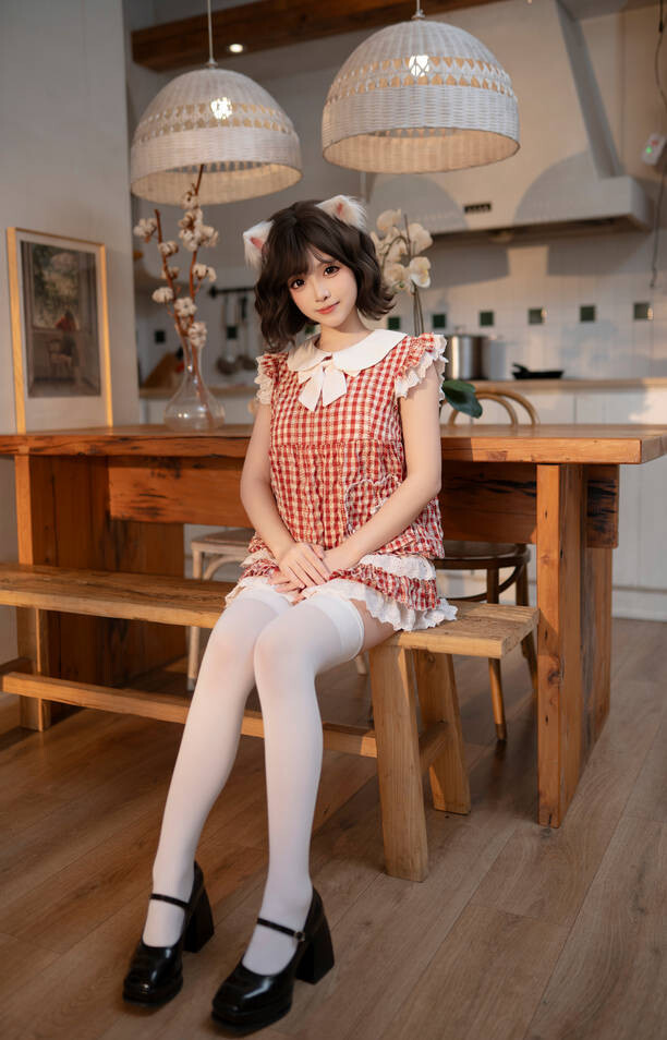 Bangni邦尼 - 木屋喵语 [81P3V-954MB]