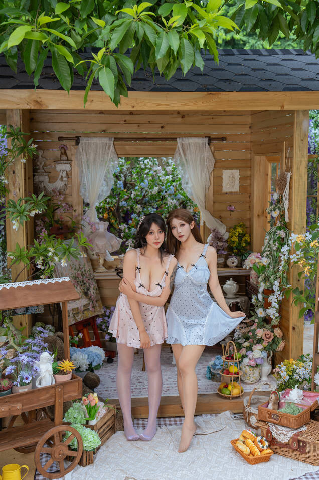 云溪溪 - 奶桃×奈汐 花眠 [90P1V-2.61GB]