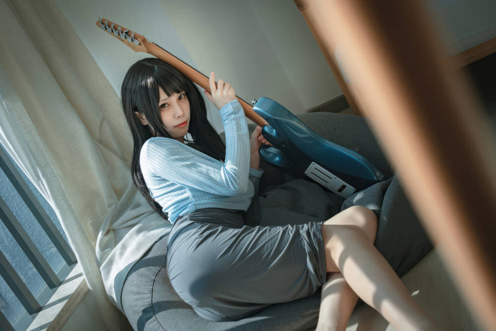 三無人型 - 吉他妹妹 [24P-223MB]