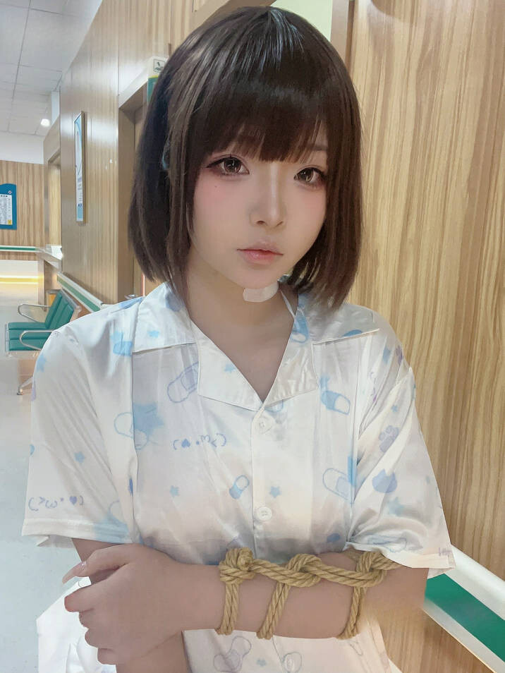 Kokuhui - 生病的妹妹 [37P2V-234MB]