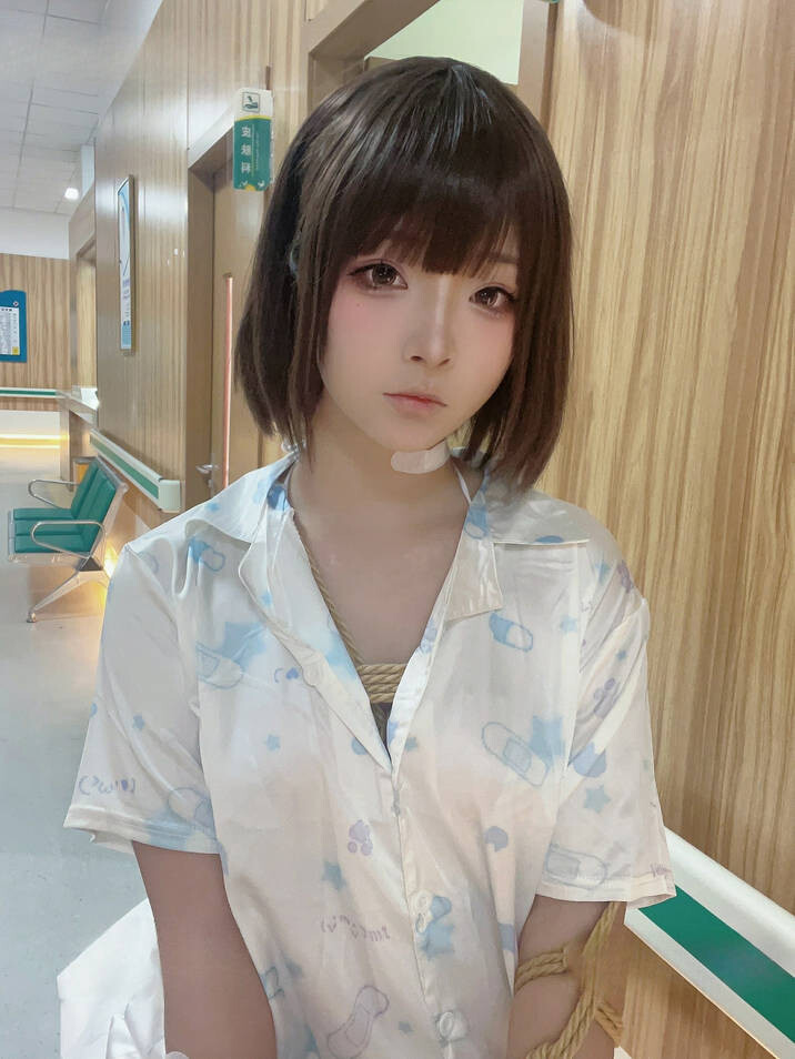Kokuhui - 生病的妹妹 [37P2V-234MB]