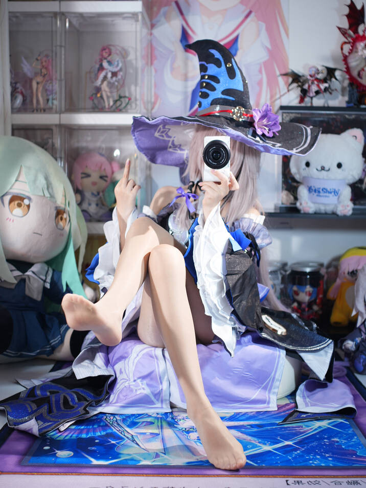 白栎Shirly - 大黑塔 [130P30V-5.85GB]