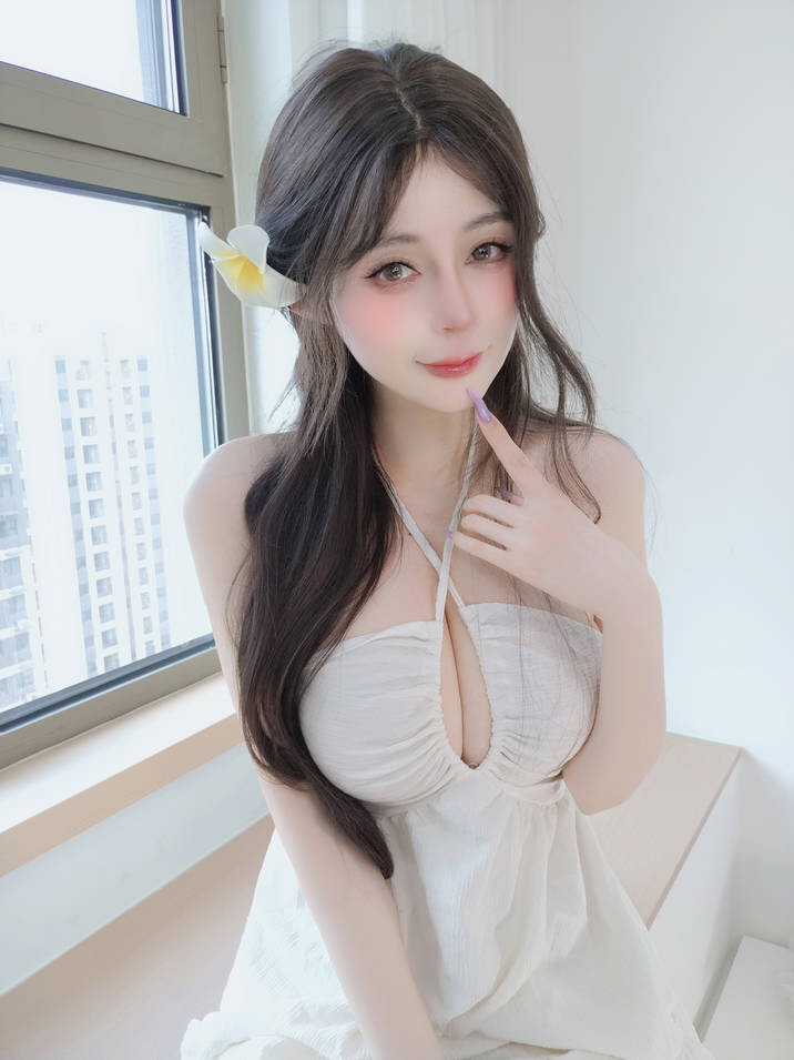 白银81 - Fantia 2025年09月会员合集(15套) [96P6V-1.44GB]