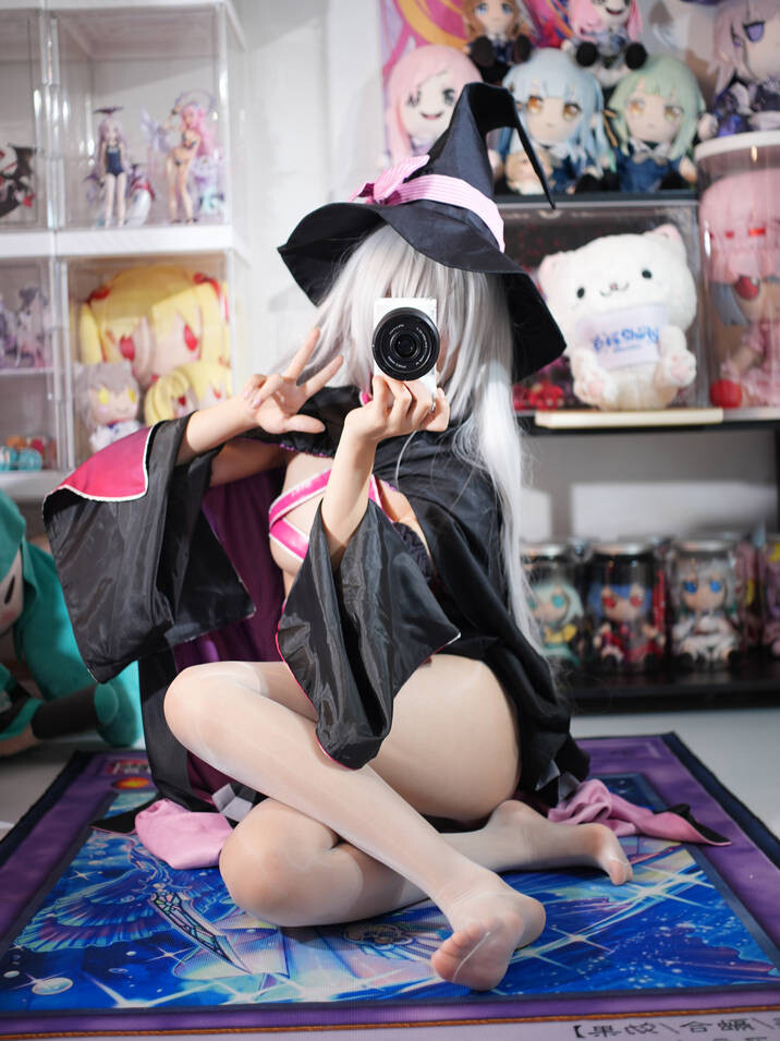 白栎Shirly - 宁宁魔女 上 [64P12V-2.97GB]