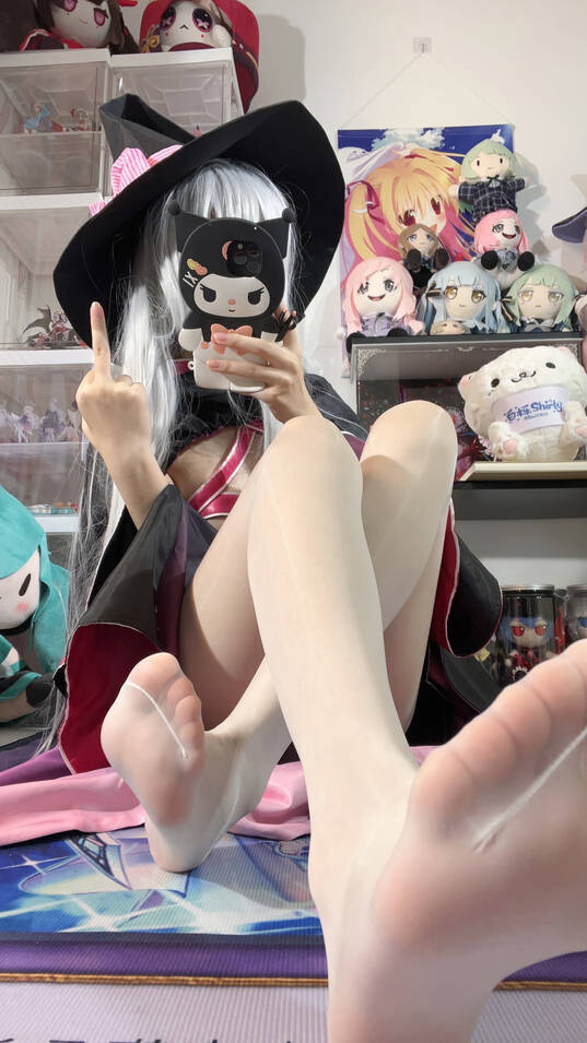 白栎Shirly - 宁宁魔女 上 [64P12V-2.97GB]