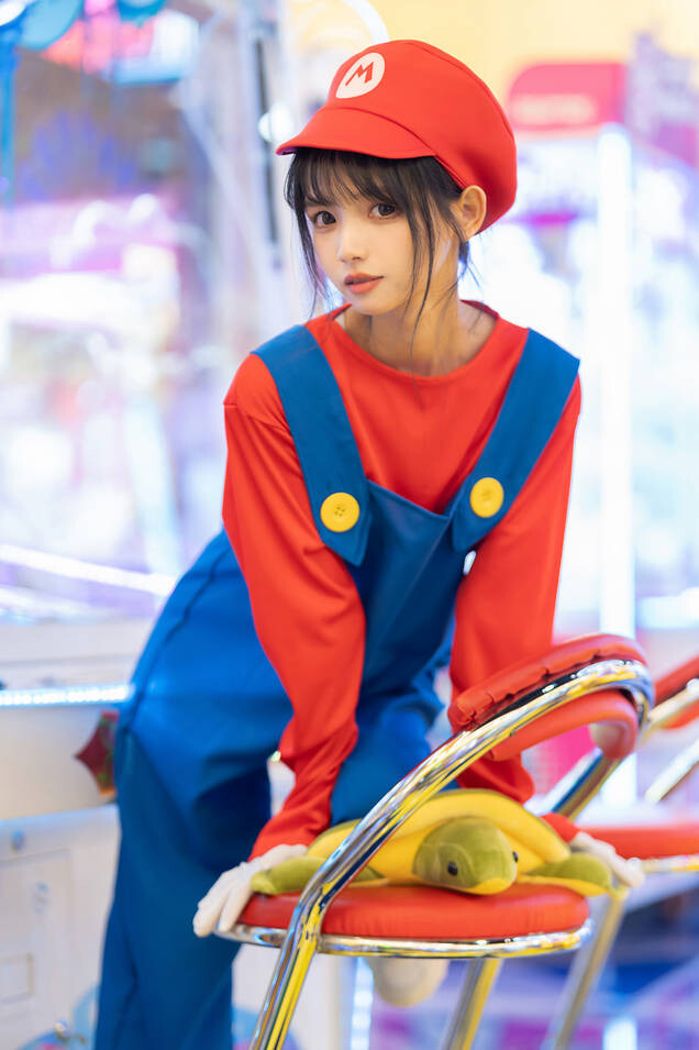 猫梓子 - 马里奥 [27P-102MB]