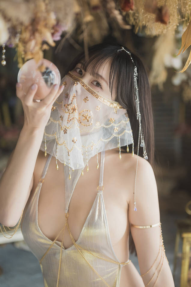 けん研🧪 (けんけん) - 【DL】Crystal 2026生誕写真集 [201P-3.31GB]