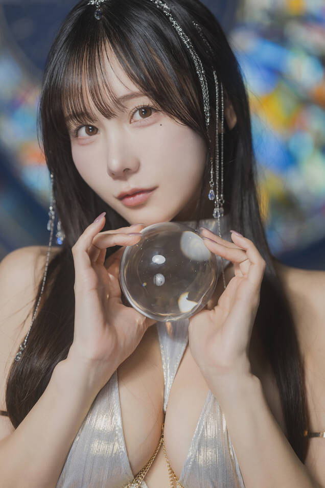 けん研🧪 (けんけん) - 【DL】Crystal 2026生誕写真集 [201P-3.31GB]