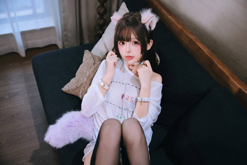 日奈娇 (樱井小莜) - 家里的猫 [180P5V-1.60GB]